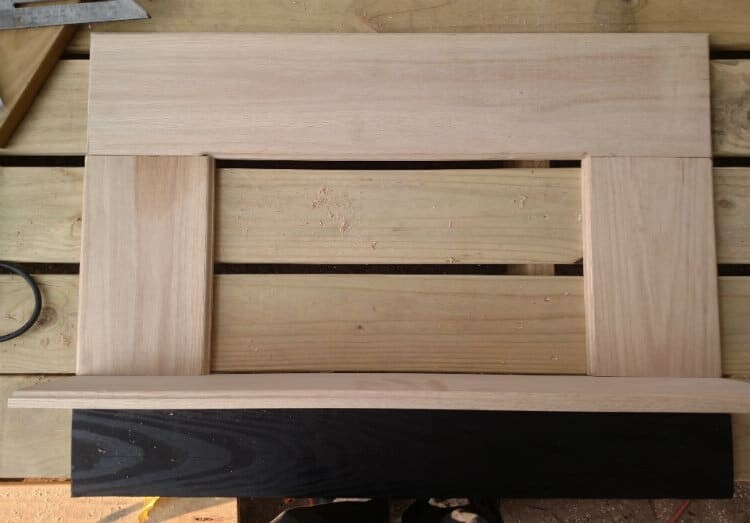 diy chalkboard shelves project