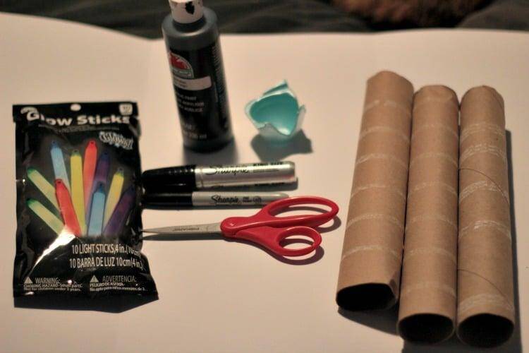 Easy DIY Halloween Floating Glow-in-the-Dark Eyes 12 glow eyes supp