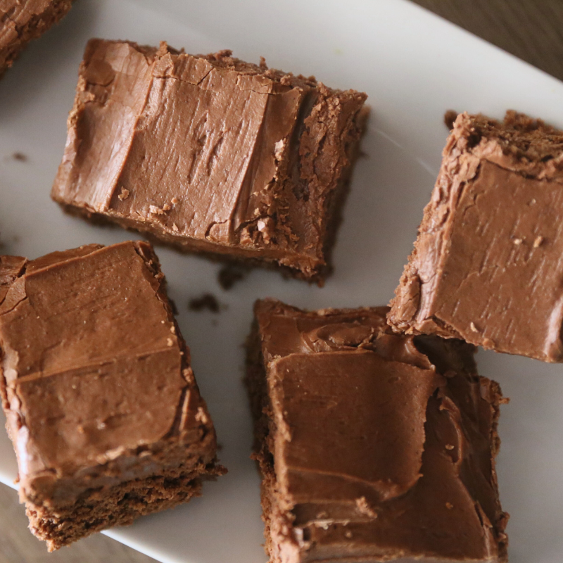 Old Fashion Lunch Lady Brownies