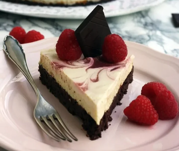 Healthy Brownie Cheesecake