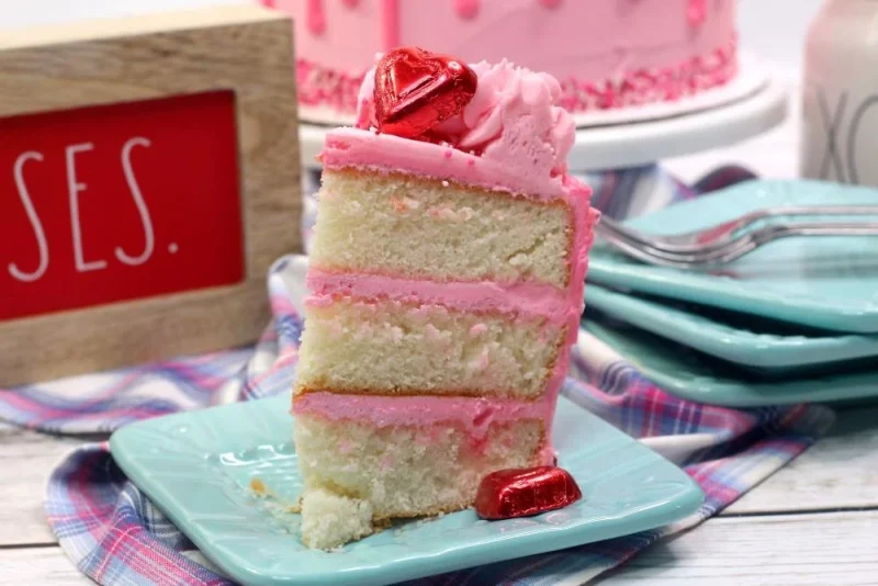 Valentine’s Day Cake with Cinnamon Flavor