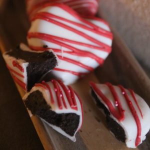 Valentine’s Day Oreo Hearts