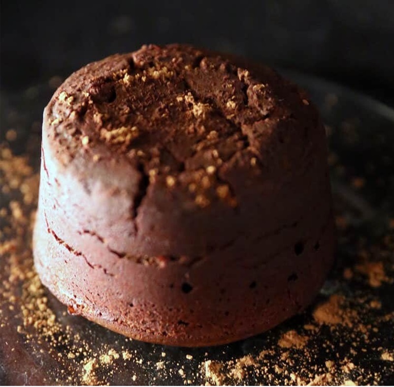 Peanut Butter Chocolate Molten Lava Cakes