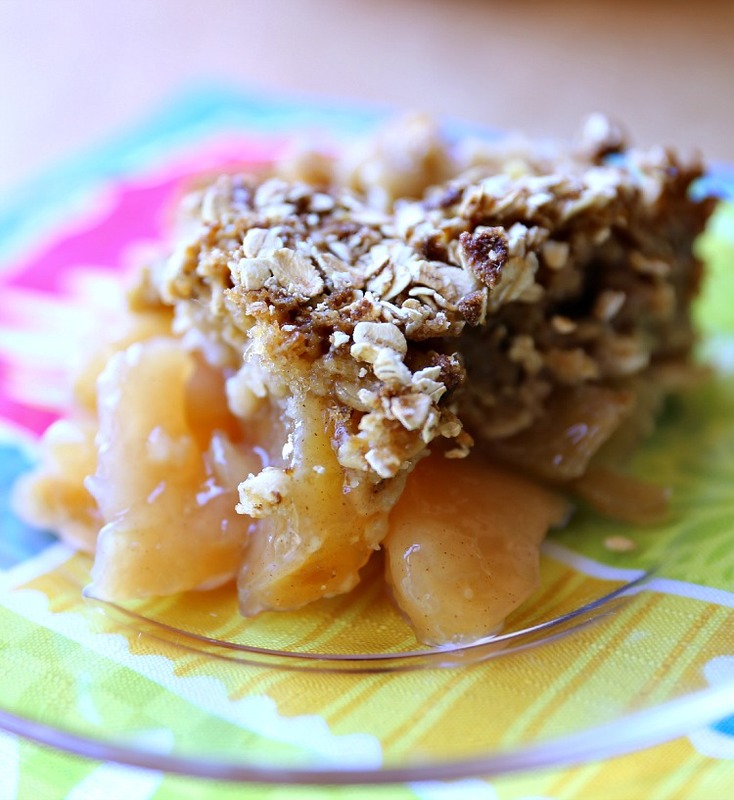 Apple Crisp Bake with Crispy Muffin Crumble Topping