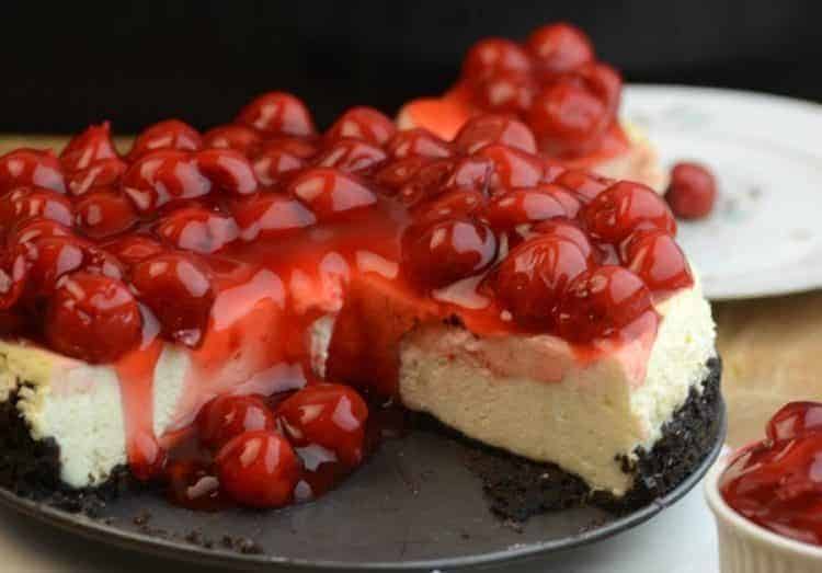 Cherry Cheesecake with Oreo Crust