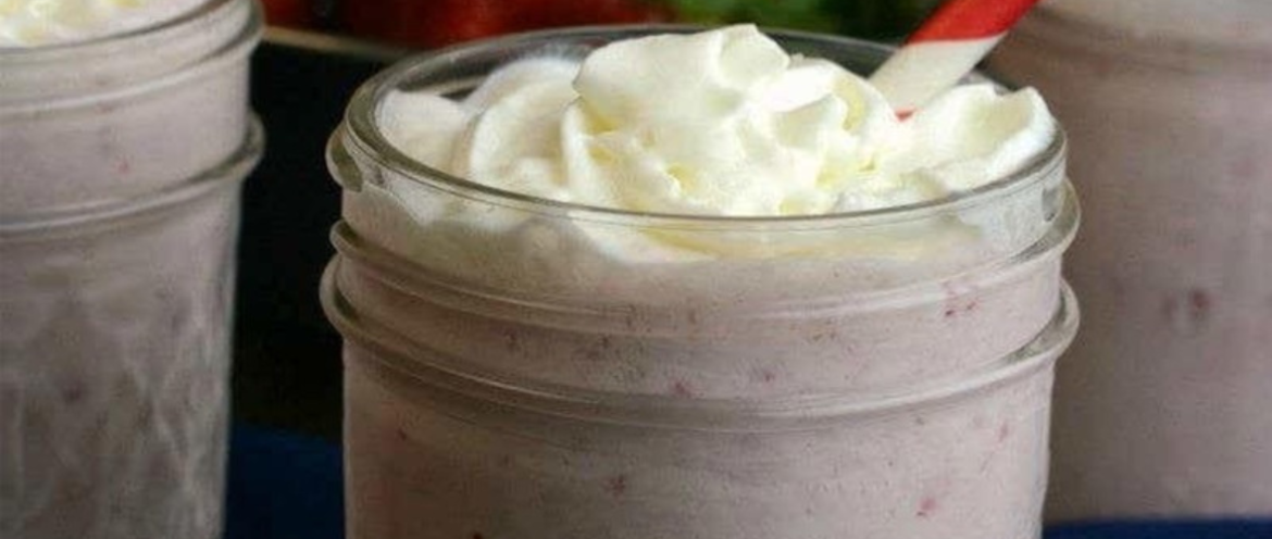 Strawberries & Cream Organic Protein Smoothie