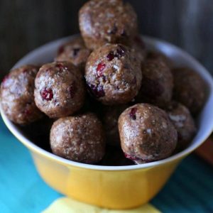 Chocolate Peanut Butter Breakfast Balls with Chia Seed