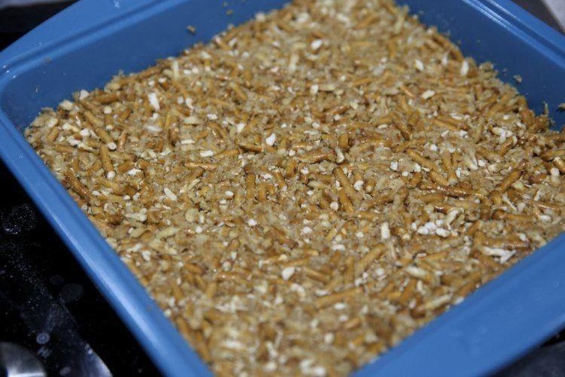 Caramel Brownies with Pretzel Crust