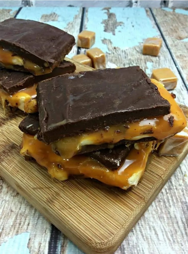Homemade Snickers Bars Recipe