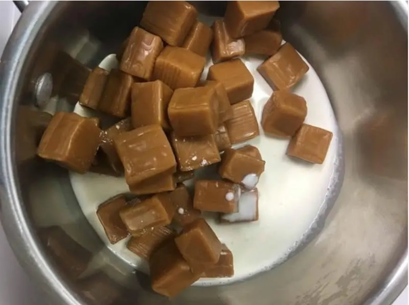 Homemade Snickers Bars Recipe