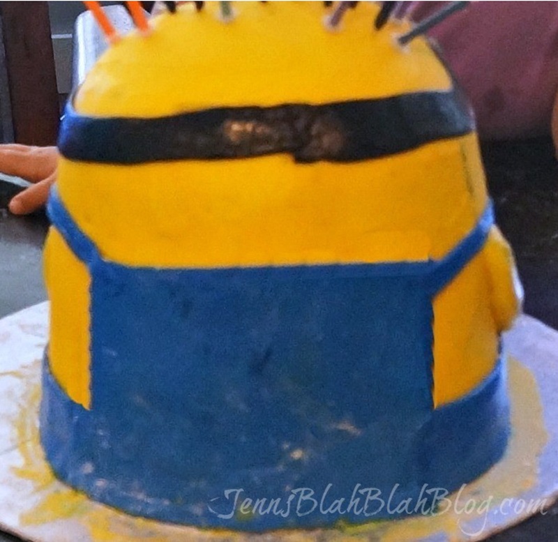 Minions Cake