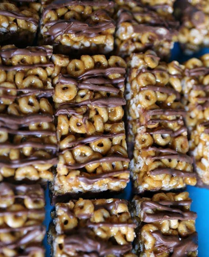 Peanut Butter Honey Cereal Bars with Dark Chocolate