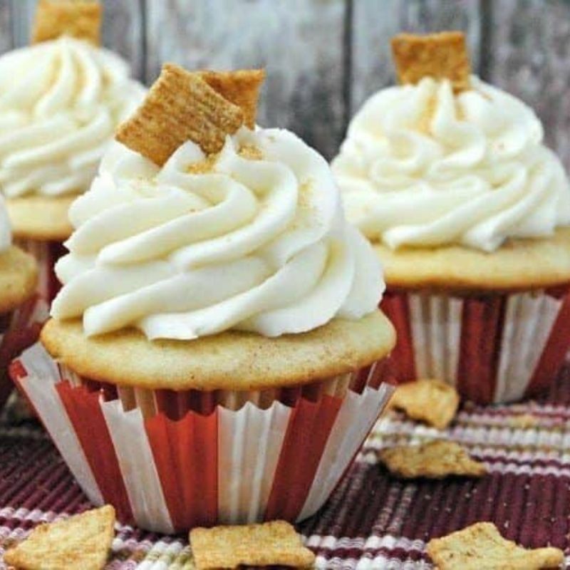 Cinnamon Toast Crunch Cupcakes