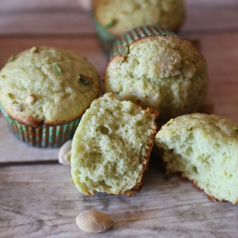 pistachio muffins