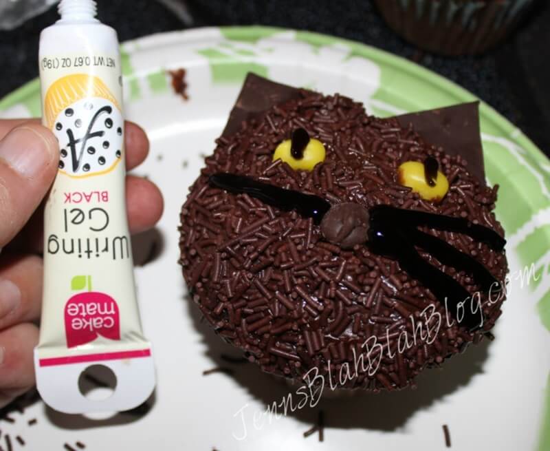 Halloween Black Cat Chocolate Cupcakes 20 Halloween Black Cat Chocolate Cupcakes